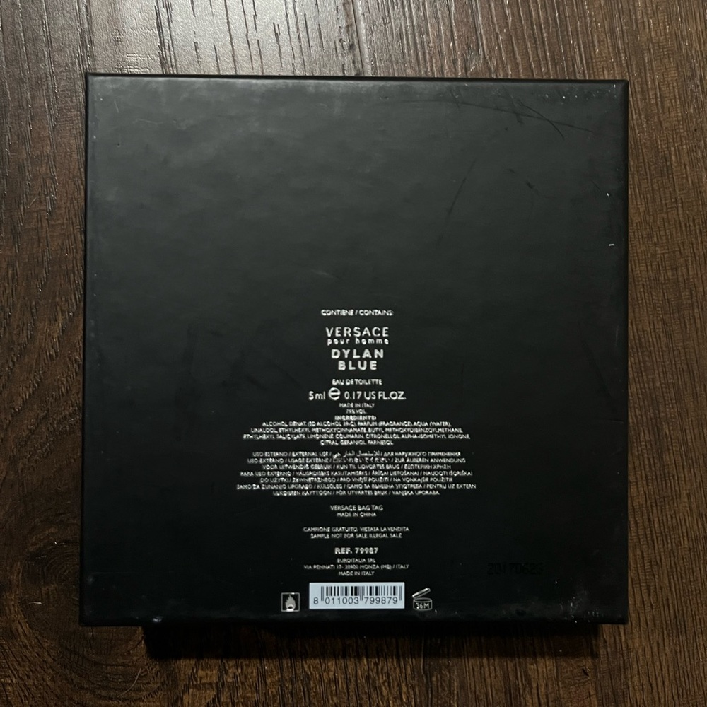 Versace Gift Set - Picture 5 of 5